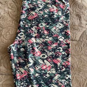 Lularoe Tall & Curvy Leggings
